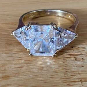 FARRAH FAWCETT VINTAGE COLLECTIBLE THREE CZ RING .925 - LIMITED EDITION JEWELRY